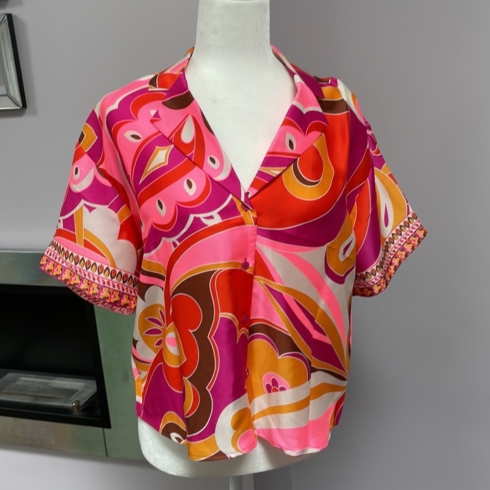 ♡Express button down shirt